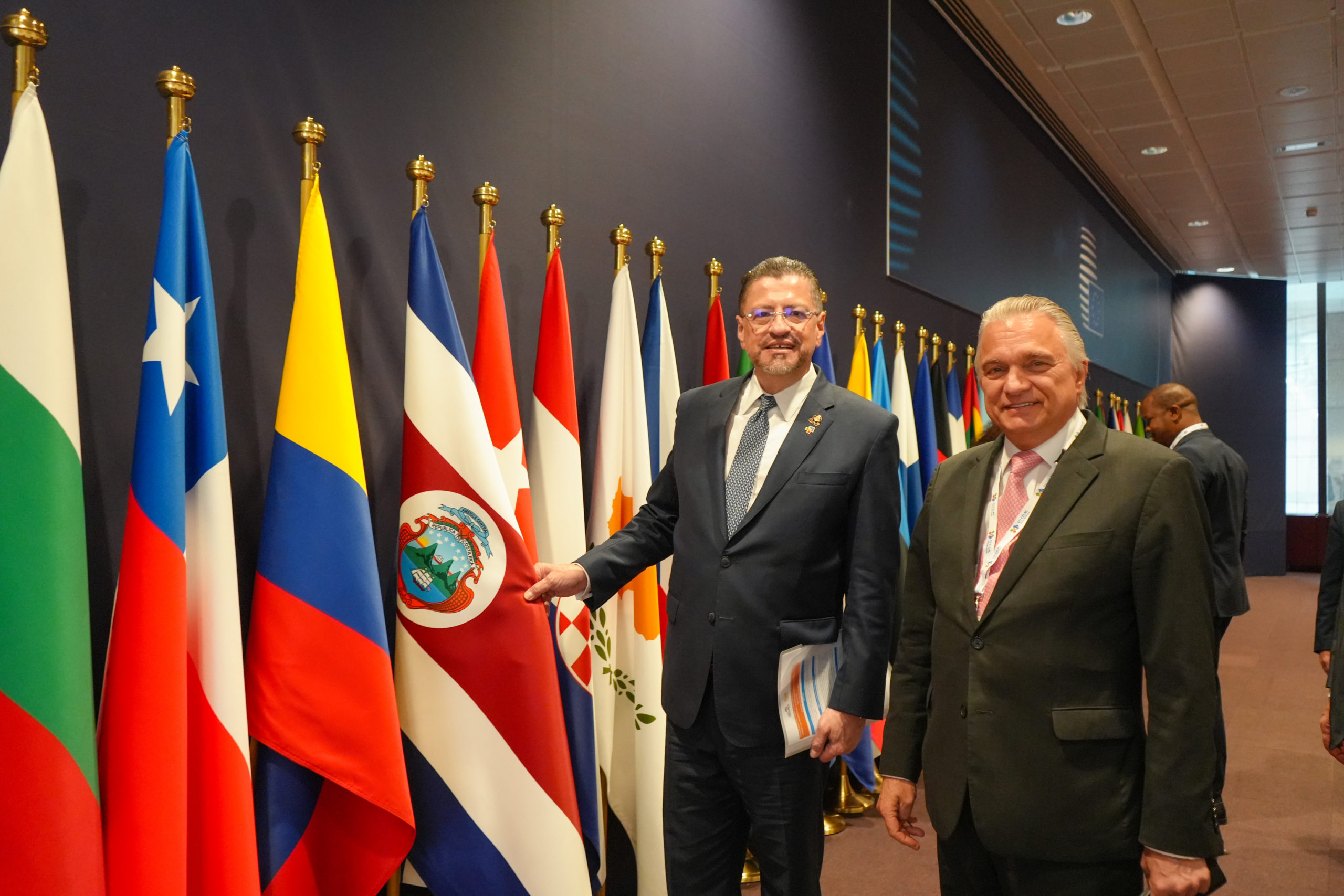 Imagen principal del artículo: Chaves habla de respeto al Estado de derecho y protección del ambiente en cumbre internacional