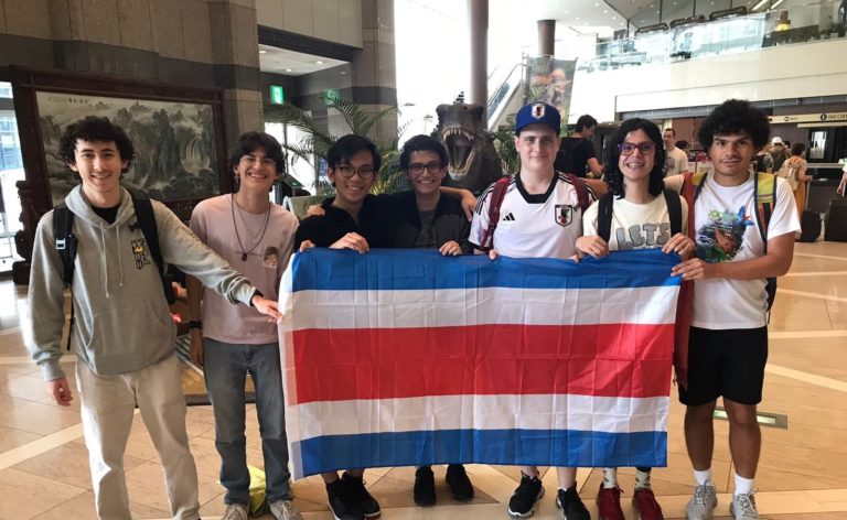 Jóvenes costarricenses destacan en Olimpiada de Matemáticas en Japón