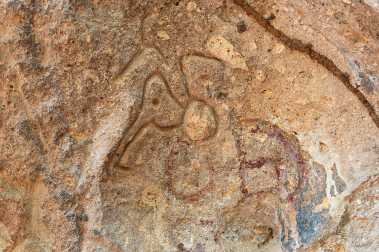 Descubren más sitios arqueológicos de arte rupestre en la Cordillera Volcánica de Guanacaste