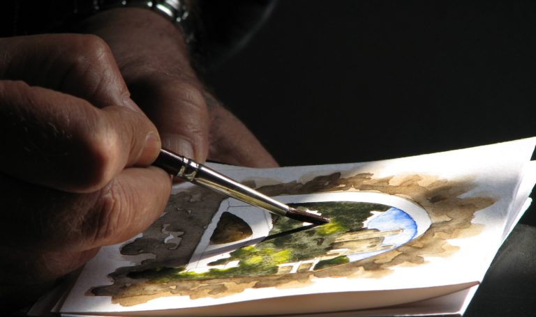 El arte: una herramienta poderosa para la población adulta mayor