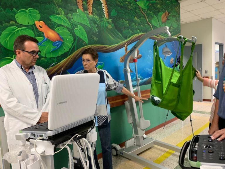 Hospital geriátrico cuenta con nuevos ultrasonidos y grúas especiales para atención de pacientes