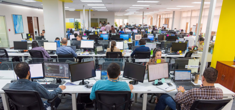 Consultora Auxis se expande en Costa Rica y busca llenar 100 vacantes en lo que queda del 2023