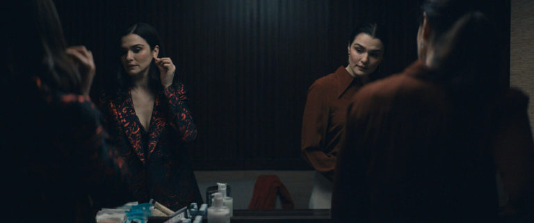 Dead Ringers: Rachel Weisz ante un espejo fragmentado