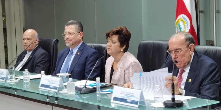 TSE estima recibir entre 40 y 50 mil candidaturas para 6212 cargos municipales