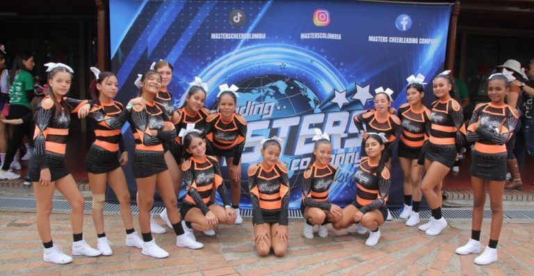 Equipos costarricenses de porrismo ganan 5 trofeos en el torneo Masters de Colombia