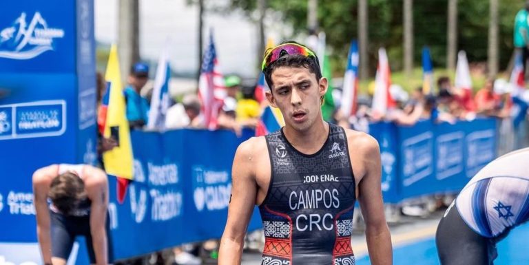 Tico Álvaro Campos da la sorpresa en Panamericano de Triatlón: ¡Se metió al Top-20 de América!