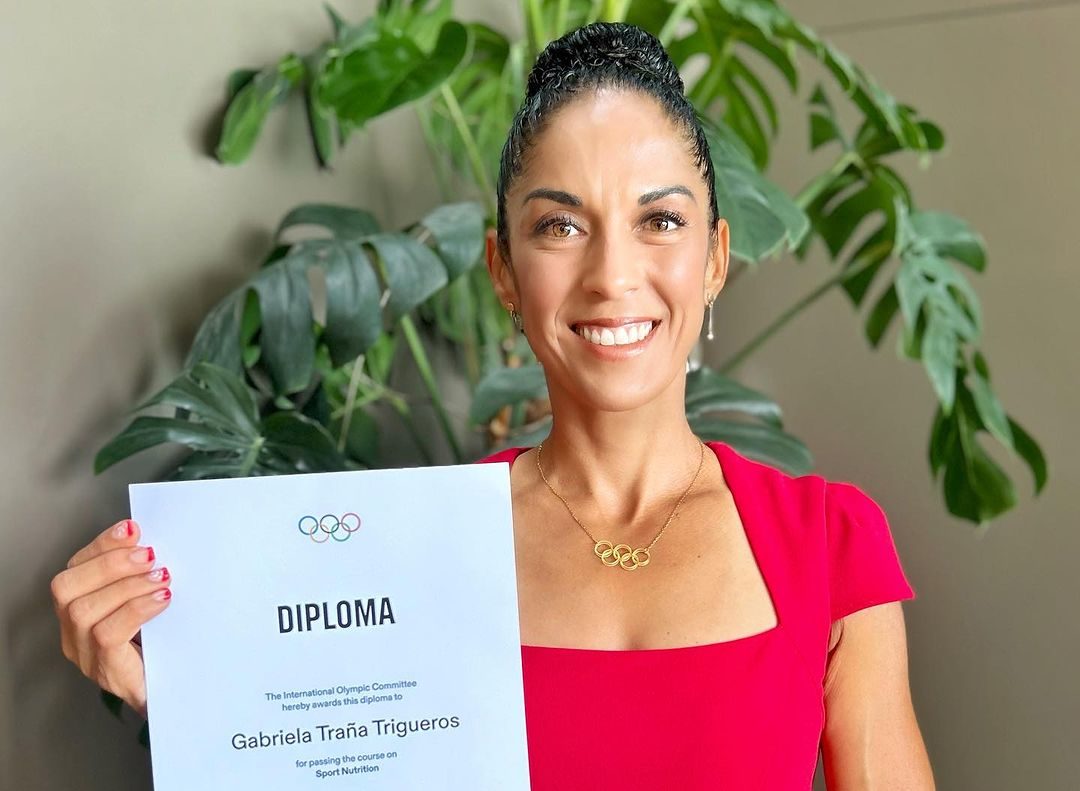 Imagen principal del artículo: Gabriela Traña recibe en Suiza un diploma del Comité Olímpico Internacional