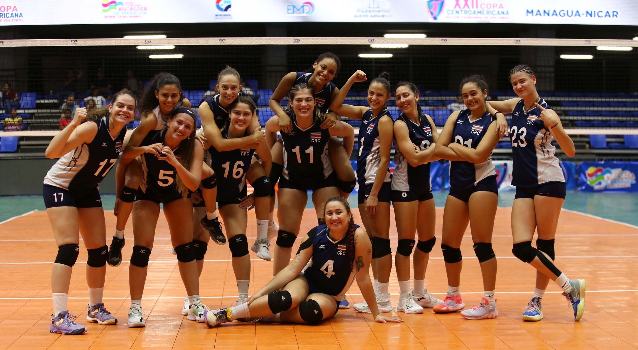 Imagen principal del artículo: Costa Rica en la cima: selección nacional de voleibol se vuelve a coronar campeona de Centroamérica