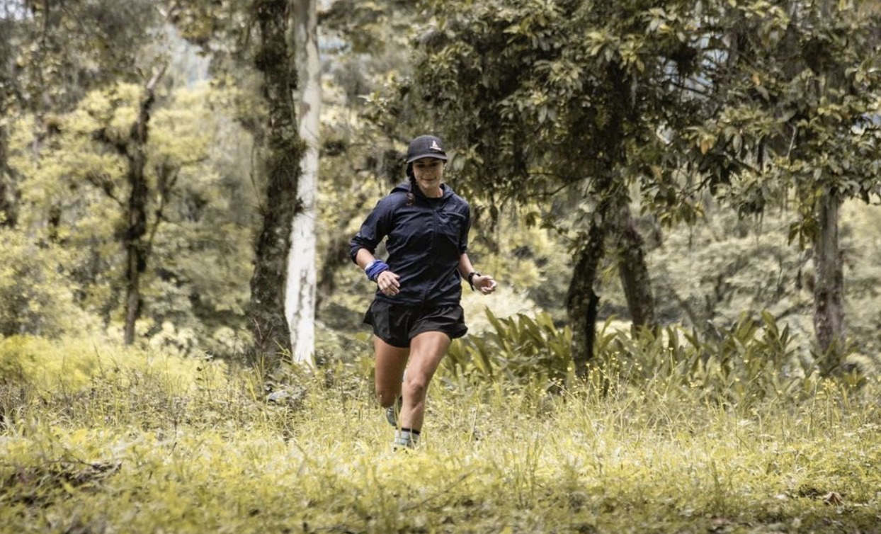 Imagen principal del artículo: Ultramaratonista tica Gabriela Soto gana la competencia mexicana Transnavajas 2023