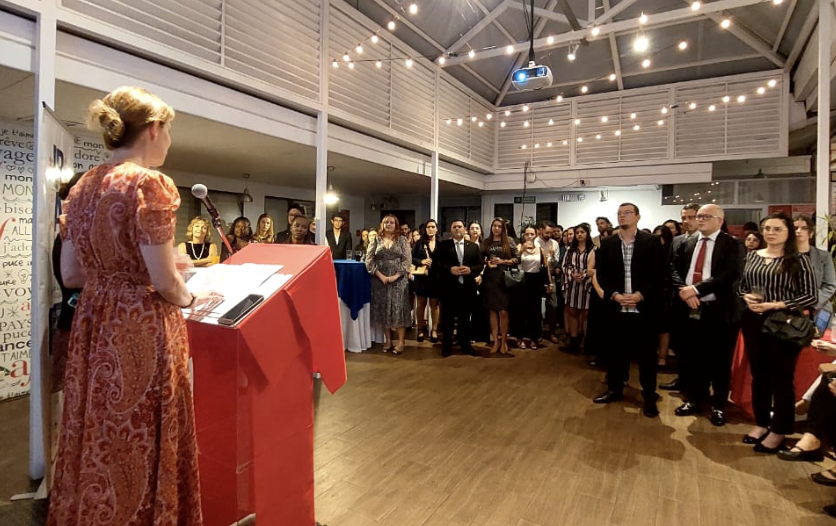 Imagen principal del artículo: Abren convocatoria para que costarricenses realicen intercambio de siete meses en Francia