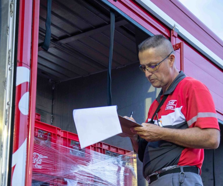 Coca-Cola FEMSA abre convocatoria para llenar 80 vacantes de empleo en Costa Rica