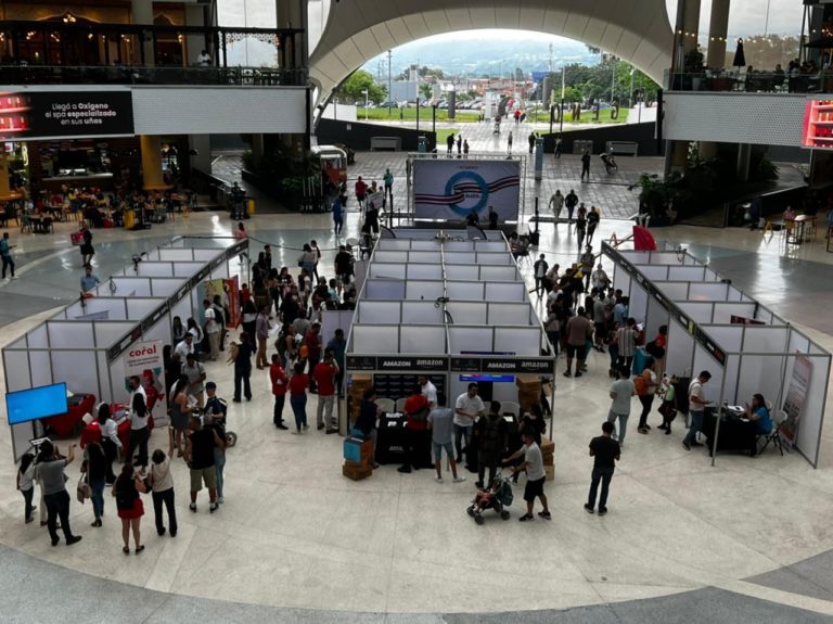 Oxígeno realizará feria de empleo con más de 800 puestos de trabajo