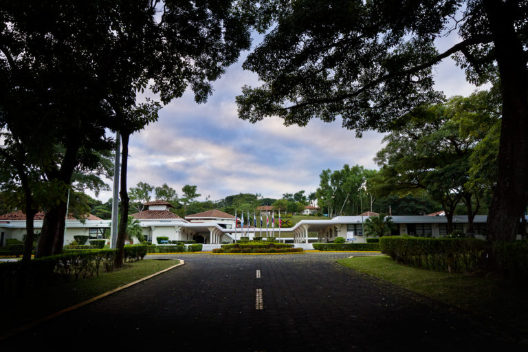 INCAE lamenta el cierre de su campus Francisco de Sola en Managua