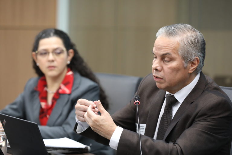 Banco Central se justifica, comisión de ingreso y gasto decide investigar