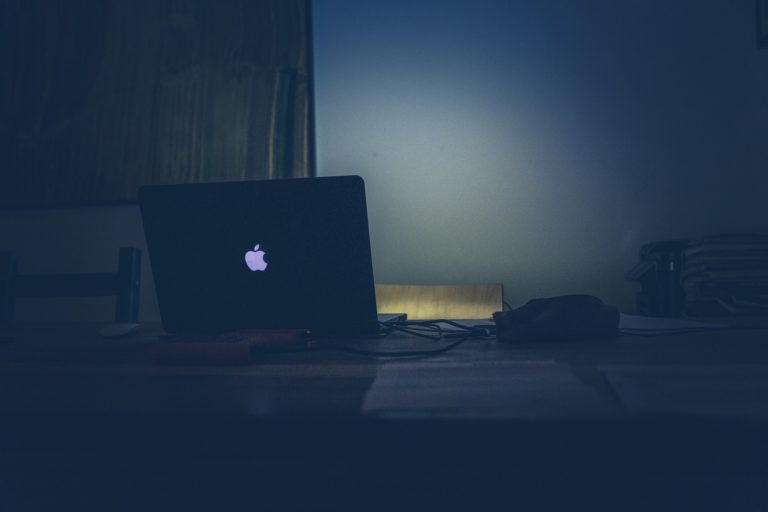 No decepciones a tu madre: el video de Apple y la corporativización absoluta