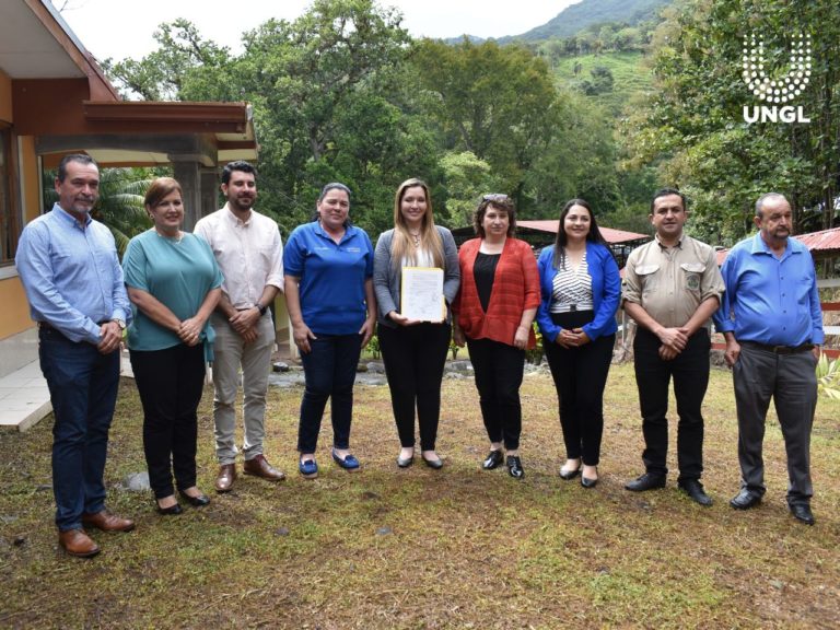 Acosta y Puriscal impulsan construcción de puente que conecte sus comunidades