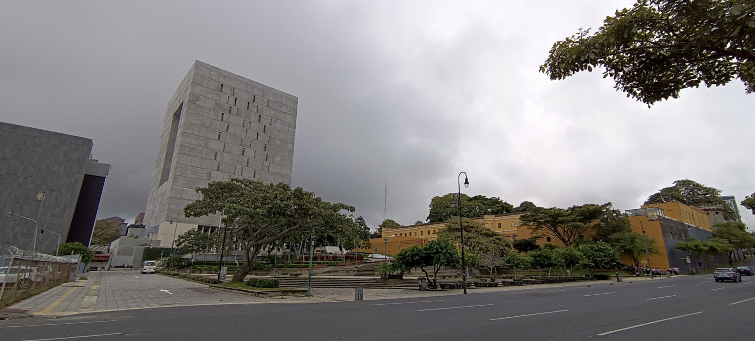 Imagen principal del artículo: Plenario inicia trámite de reforma constitucional para que Hacienda pueda adquirir deuda en el exterior sin aval legislativo
