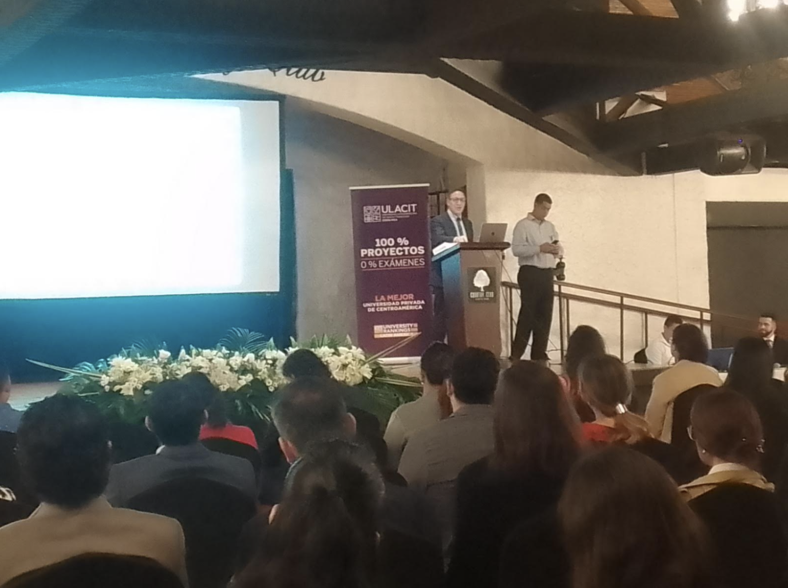 Imagen principal del artículo: Experto en comunicación positiva visitó Costa Rica para presentar su nuevo libro