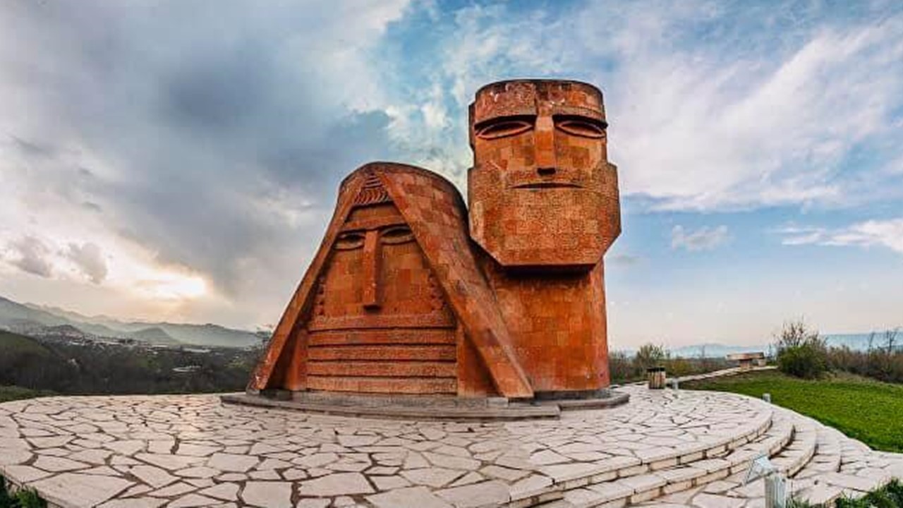 Imagen principal del artículo: El fin de Nagorno Karabaj