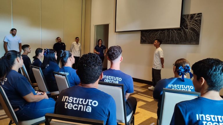Abren convocatoria para becar en áreas hoteleras a 200 personas en condición de vulnerabilidad