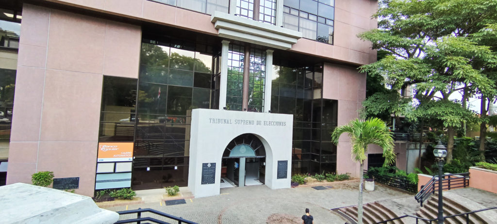 TSE pone a disposición canales para consultas y denuncias durante la jornada electoral