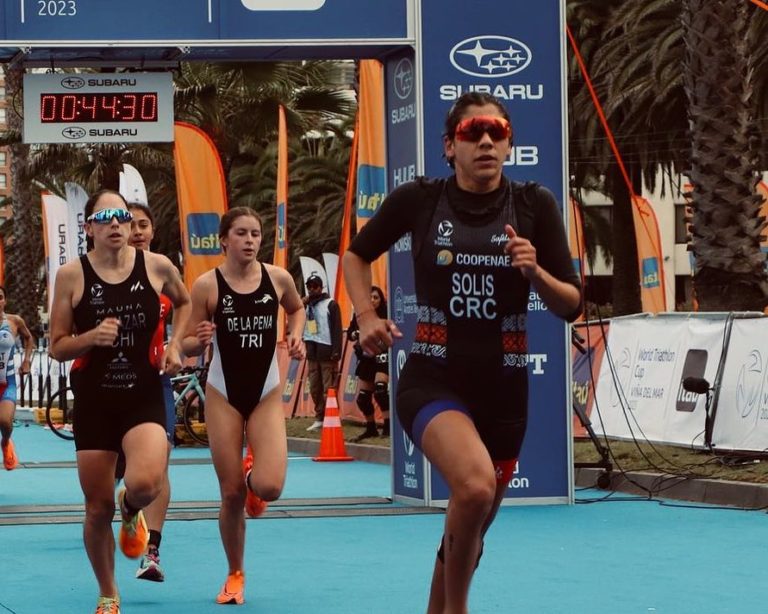 Triatleta tica Raquel Solís consigue podio continental en Chile para cerrar su temporada internacional 2023