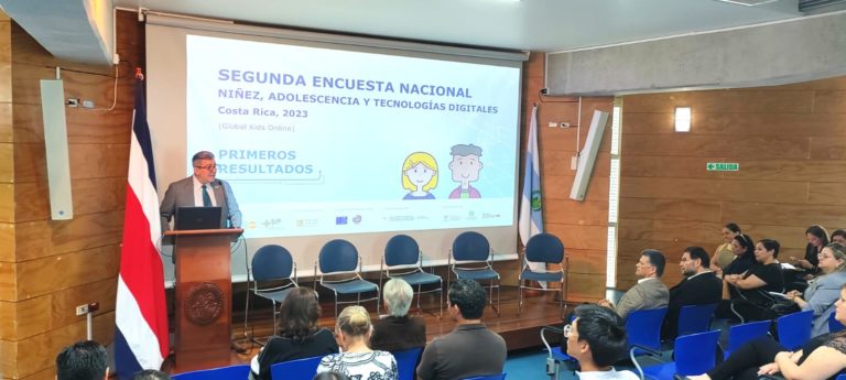 Encuesta PANIAMOR y UCR: 3 de cada 10 menores se han sentido discriminados en línea