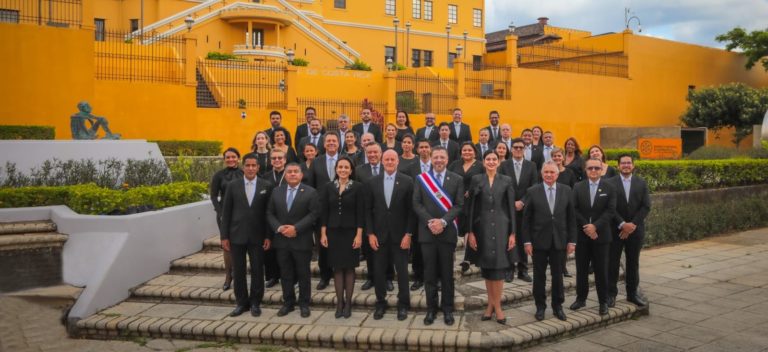 PEN: administración Chaves Robles es en la que menos duran los jerarcas