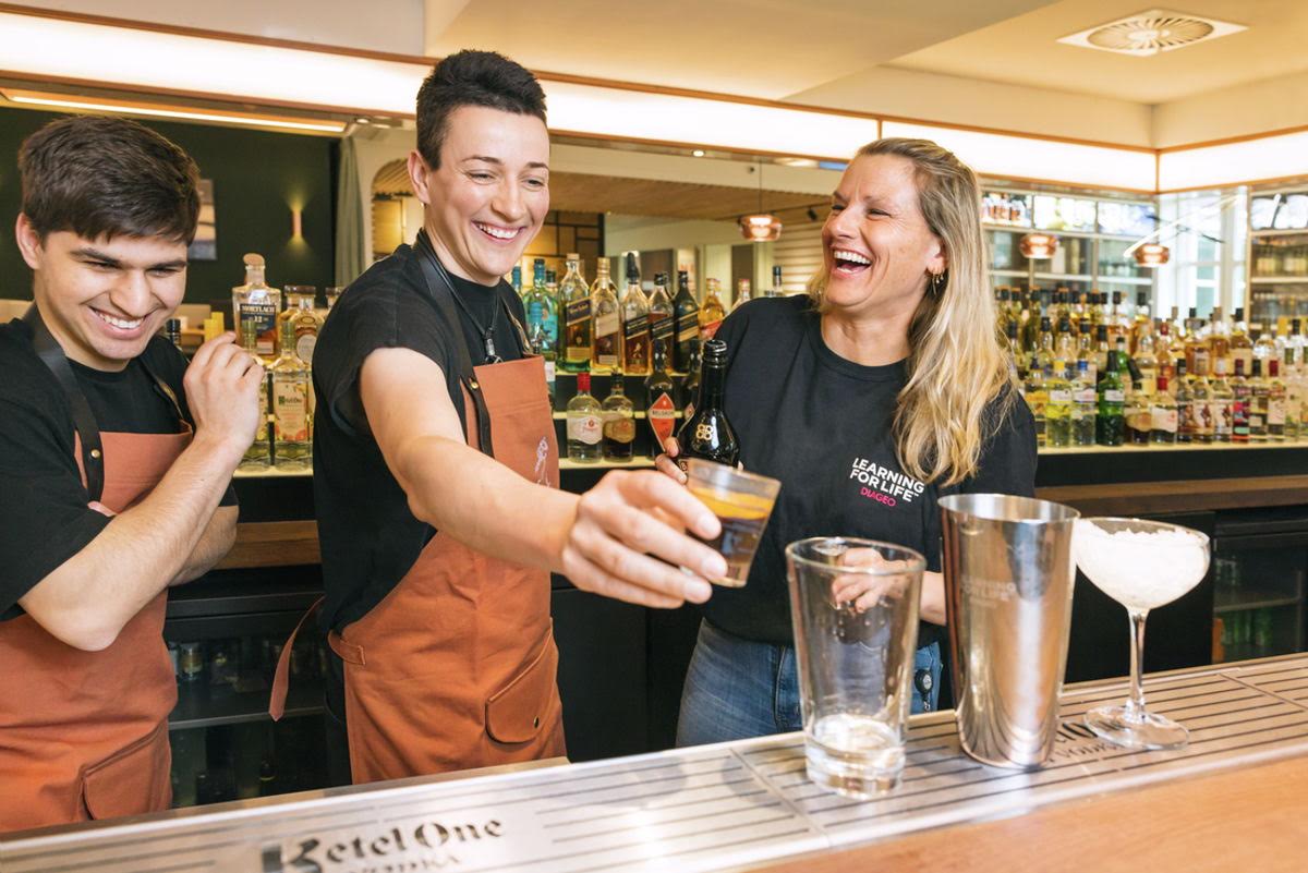 Imagen principal del artículo: El Día Mundial del Happy Hour, un motivo para celebrar con bebidas especiales