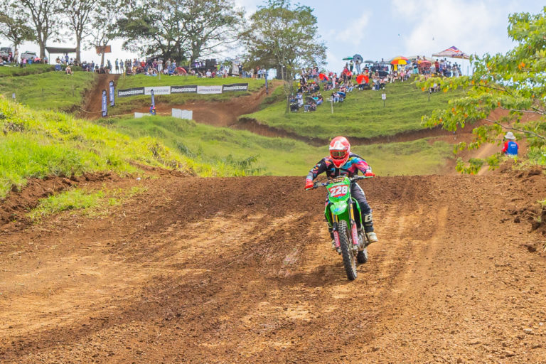 María Paula Saborío se corona como nueva Campeona Nacional de Motocross
