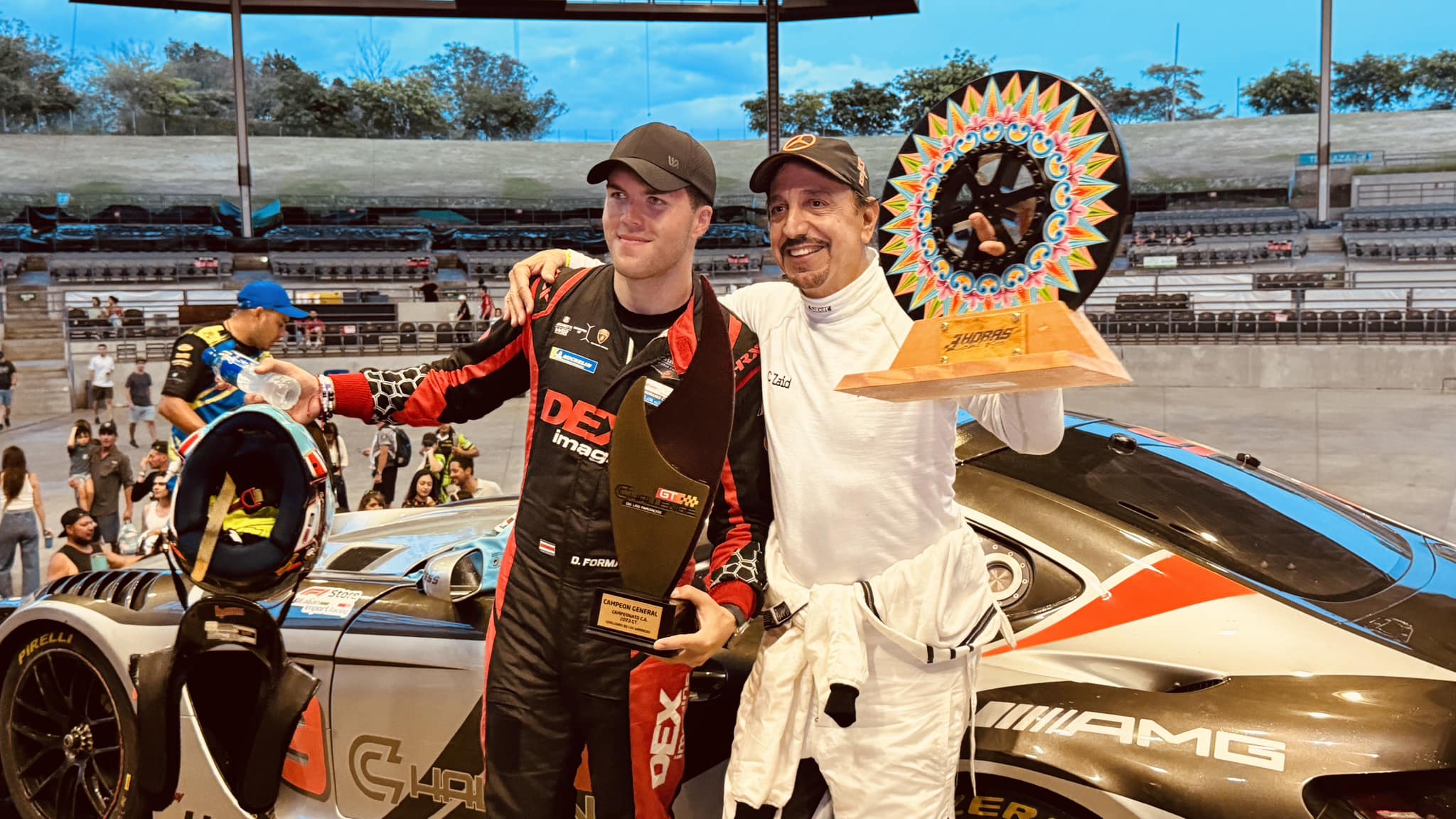 Imagen principal del artículo: Piloto tico Daniel Formal gana "Las 3 Horas de Costa Rica" y rompe el récord de pista en el Parque Viva