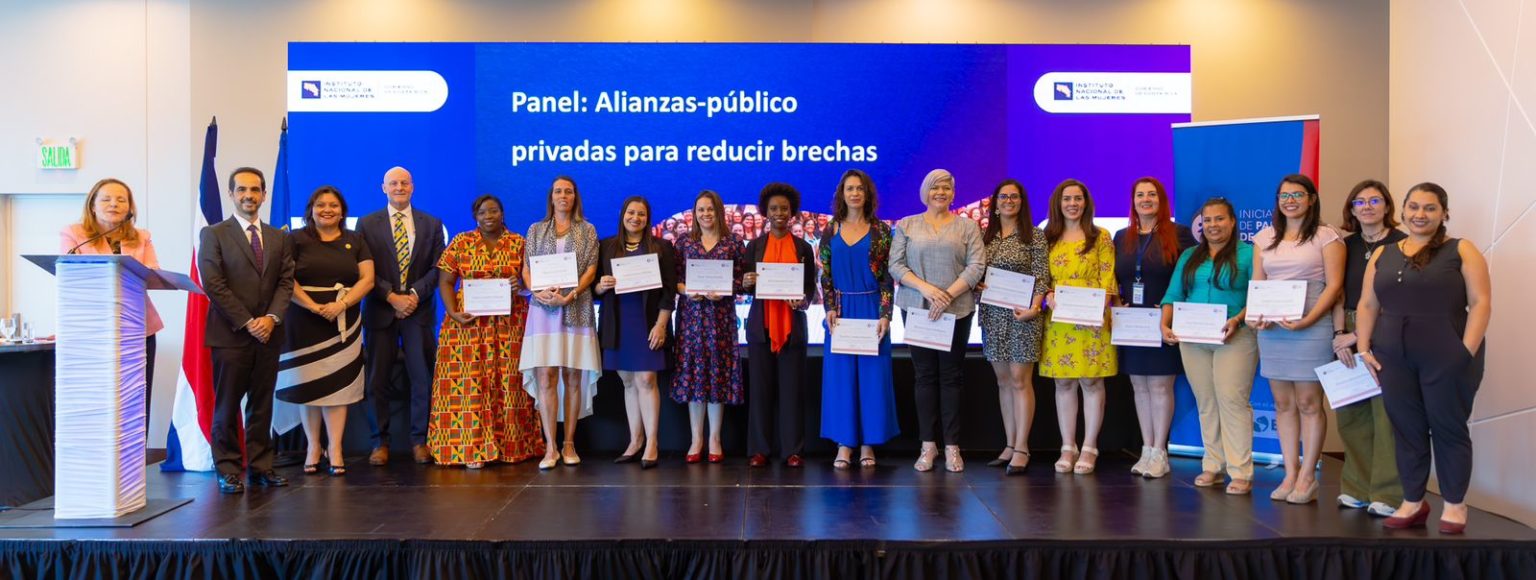 Imagen principal del artículo: Gobierno y BID relanzan programa que busca cerrar brechas económicas de género