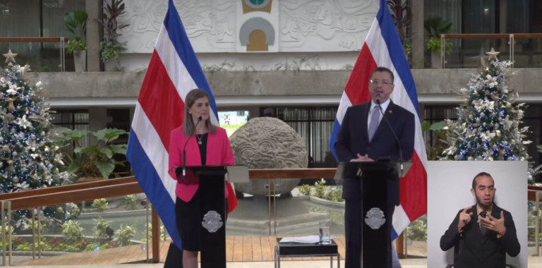 Ejecutivo presentó proyectos de ley para construir Ciudad Gobierno con el BCIE