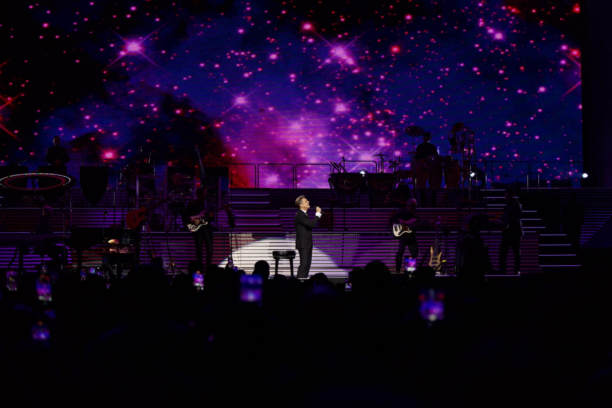 Imagen principal del artículo: ¡Ya a la venta! 100 entradas especiales para Luis Miguel en Costa Rica