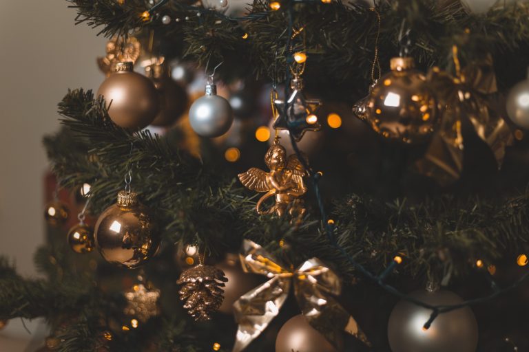 La Navidad existe, sí, con el pesebre y San Nicolás