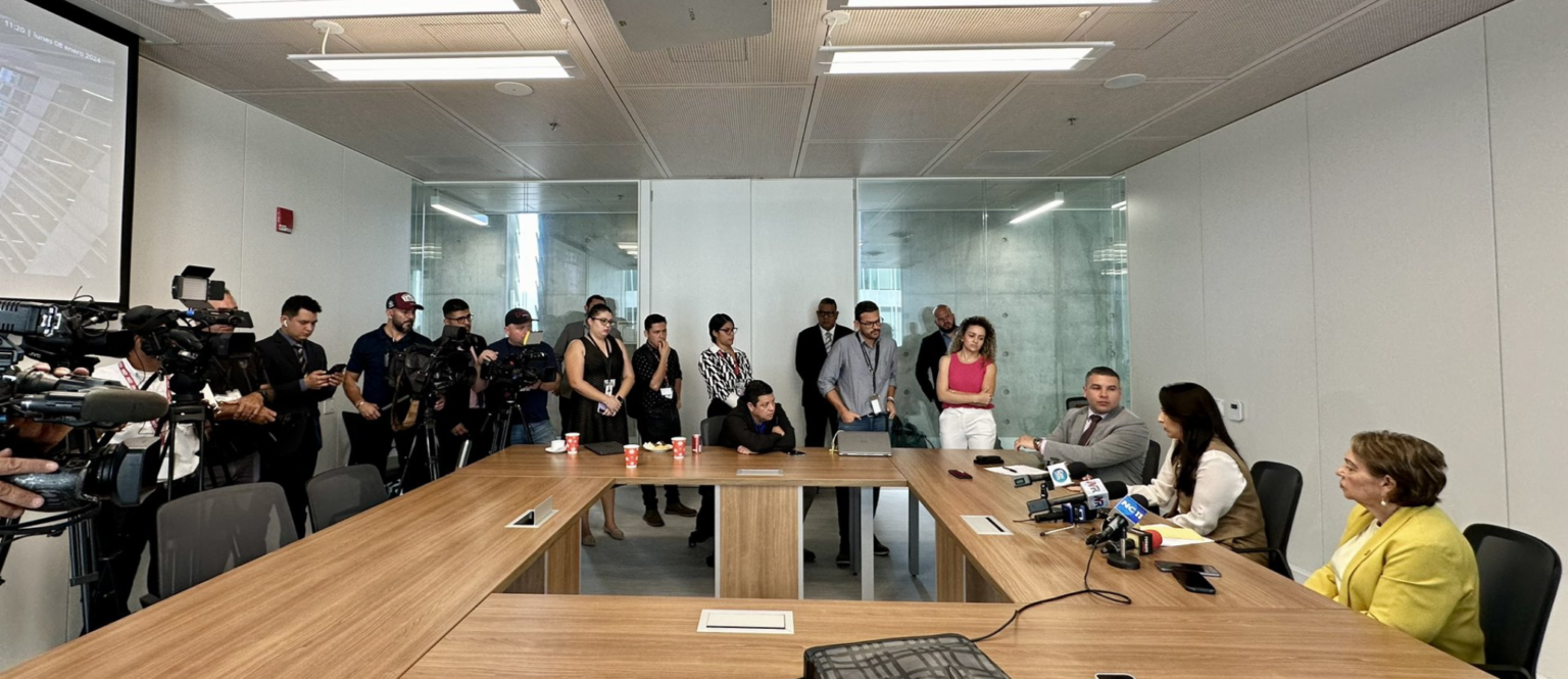 Imagen principal del artículo: Supremos poderes inician el año con mesa de trabajo para atender crisis de seguridad
