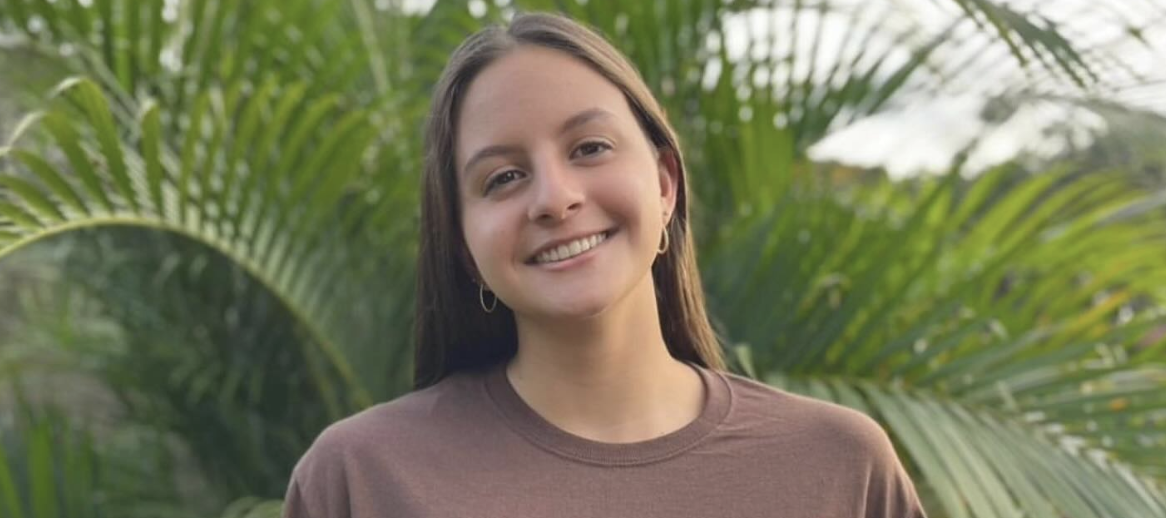 Imagen principal del artículo: Nadadora tica Karina Solera fue reclutada por universidad de Estados Unidos