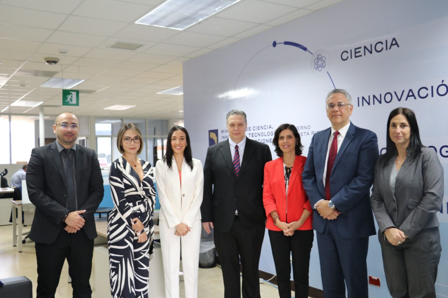 Imagen principal del artículo: Micitt firma acuerdo de cooperación en seguridad cibernética con empresa Fortinet