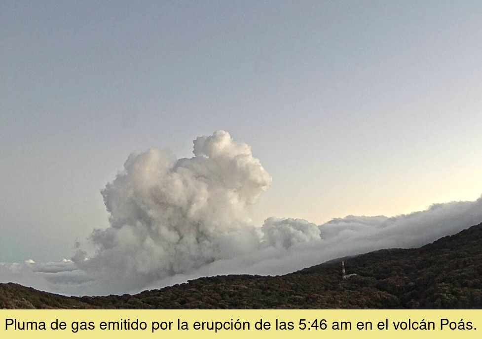 Imagen principal del artículo: Tras nueva erupción de 500 metros de altura, solo 56 personas podrán estar a la vez en mirador del Volcán Poás