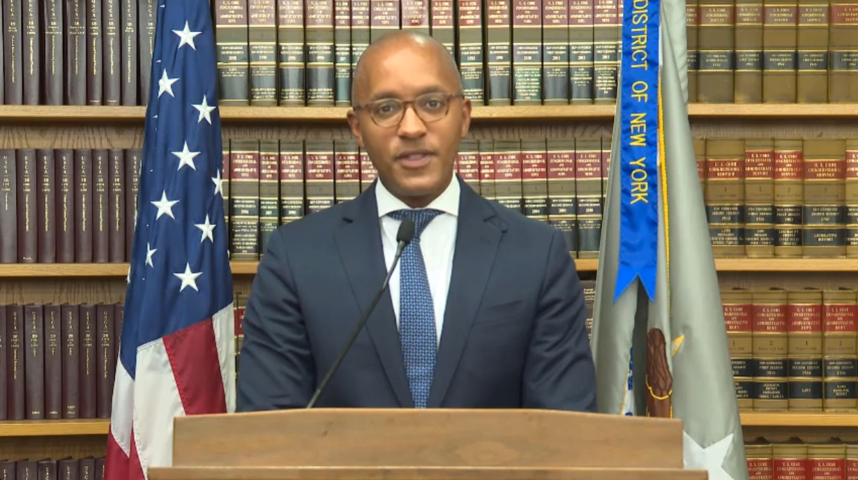 Imagen principal del artículo: Fiscal de Nueva York acusa a costarricense de estafar adultos mayores; se enfrenta a 82 años de cárcel