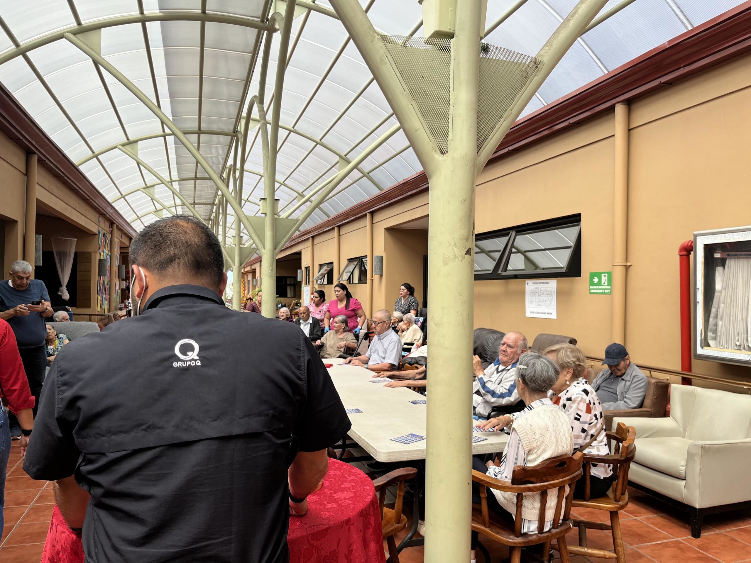 Imagen principal del artículo: Hogar de Ancianos de Santo Domingo se beneficia con donación de artículos de primera necesidad