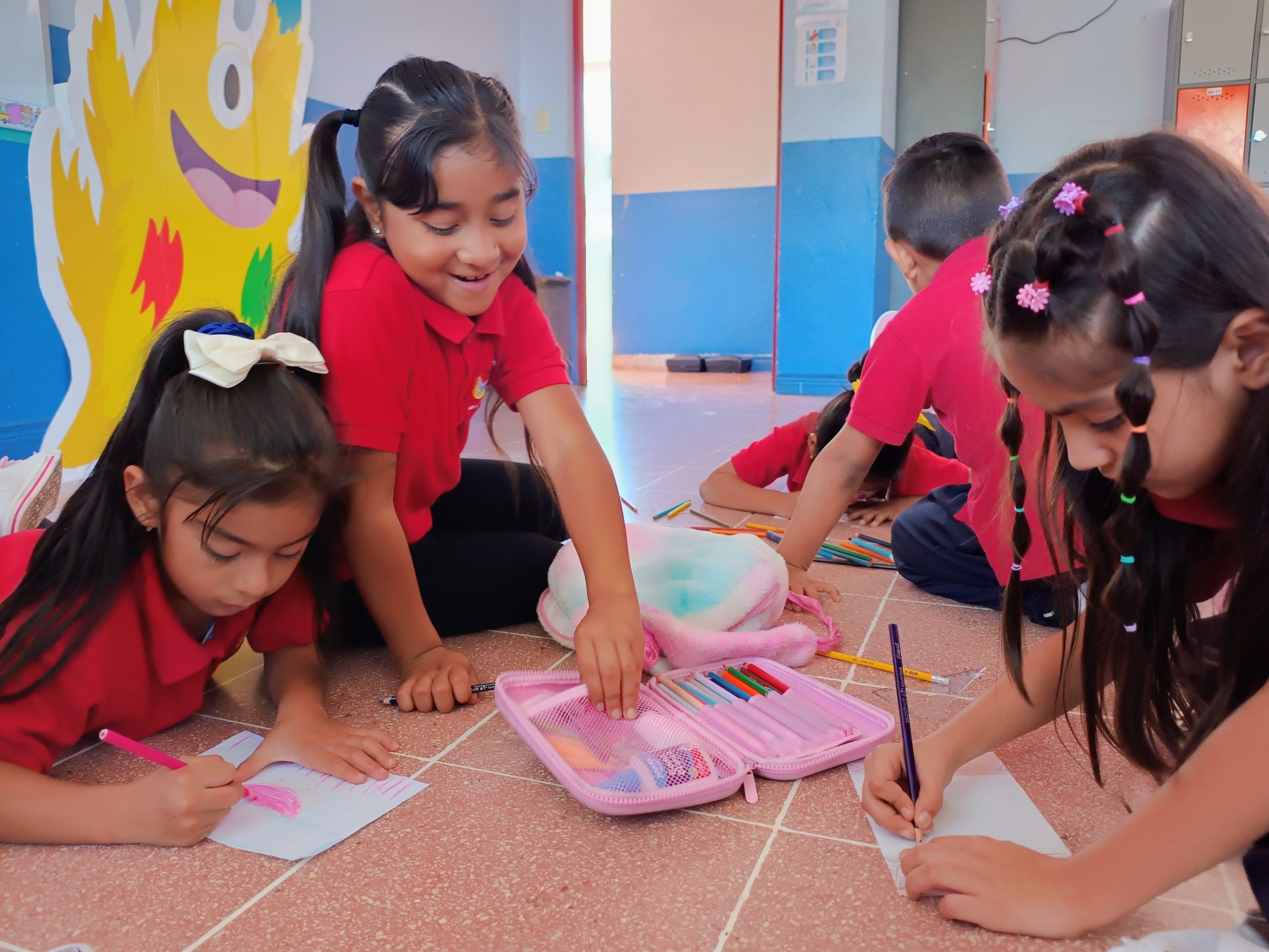 Imagen principal del artículo: 800 menores aprenden sobre ahorro y finanzas positivas con cuentos y juegos