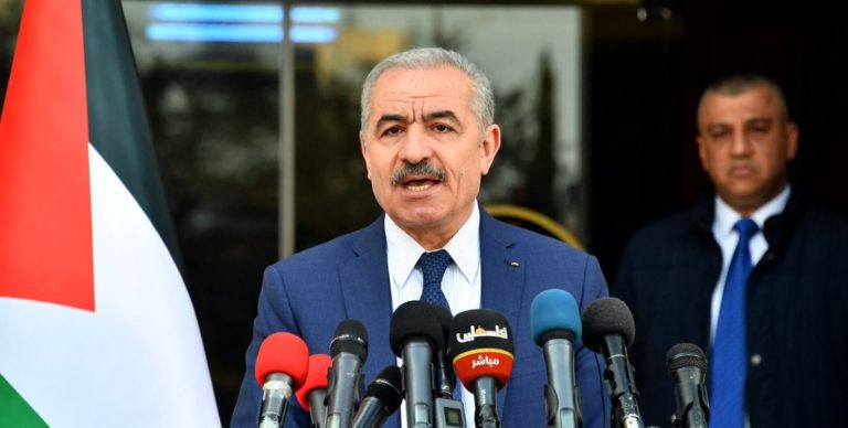 Renuncia el primer ministro de la Autoridad Palestina y se lleva con él a todo su gabinete