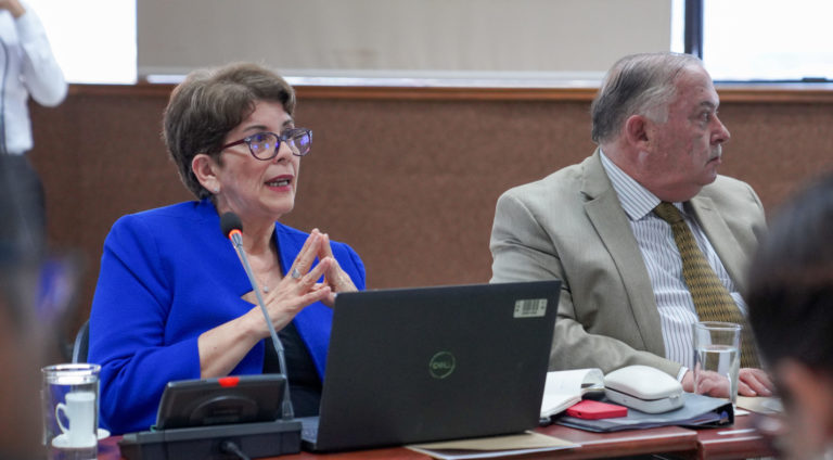 Contralora impugna en Sala IV beneficios de la Convención Colectiva de Garabito