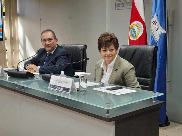 TSE confirma que el 100% de las mesas electorales abrieron y no hay reporte de incidentes