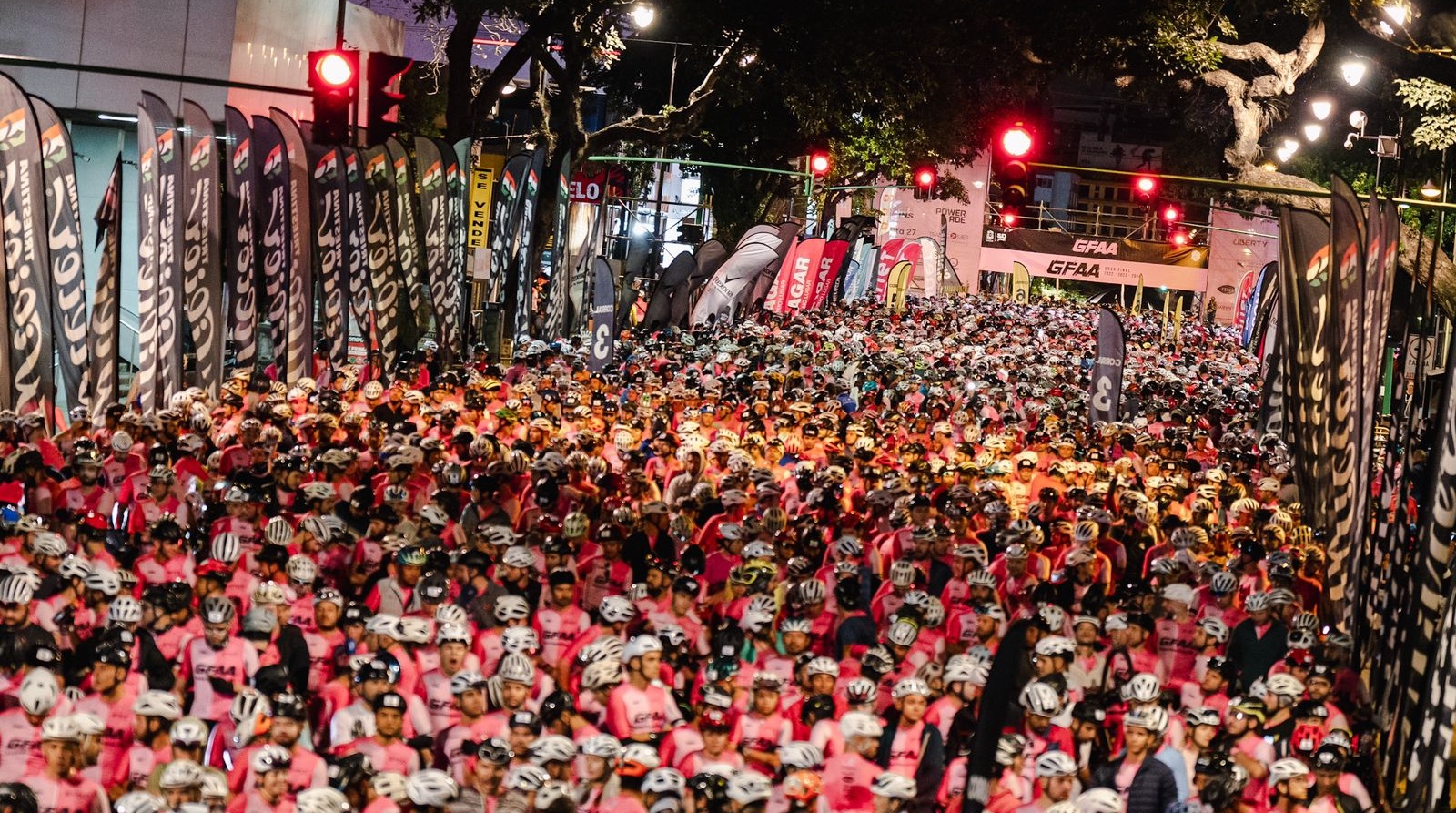 Imagen principal del artículo: Más de 5 500 ciclistas participaron en la última edición del Gran Fondo Andrey Amador