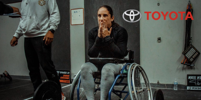 Atleta tica de CrossFit adaptado Amalia Ortuño firma contrato de patrocinio con Toyota