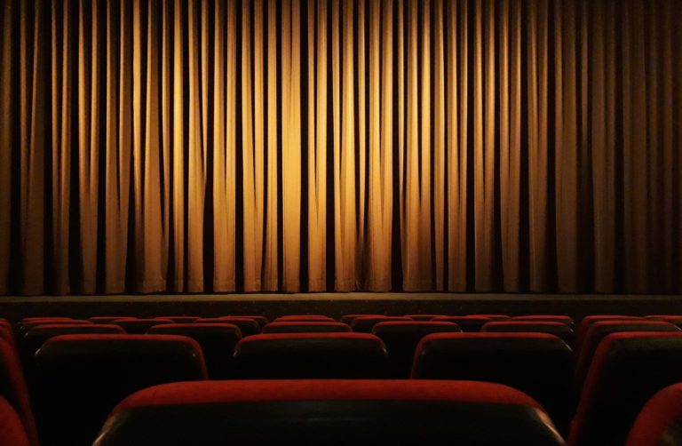 Centro de Cine convoca a cineastas a postular sus largometrajes y cortometrajes como parte del CRFIC 12