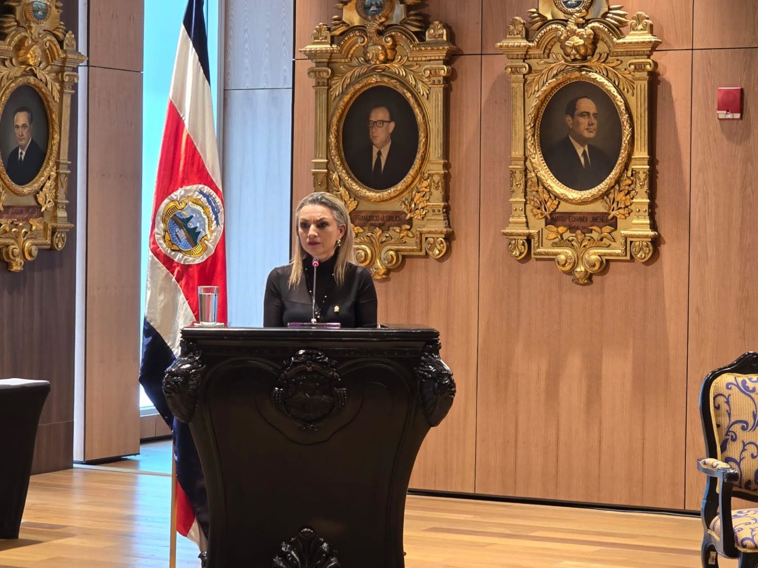 Imagen principal del artículo: Diputada del PLP presenta proyecto para autorizar minería artesanal en Crucitas y zonas aledañas