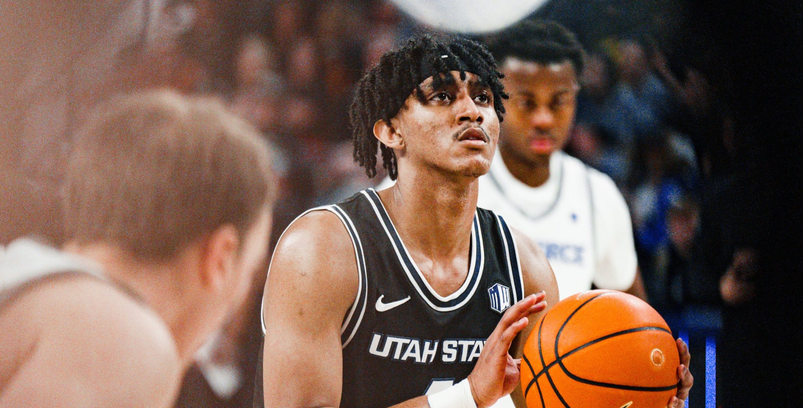Imagen principal del artículo: Basquetbolista tico Ian Martínez recibe mención de honor por ser un jugador destacado en su conferencia